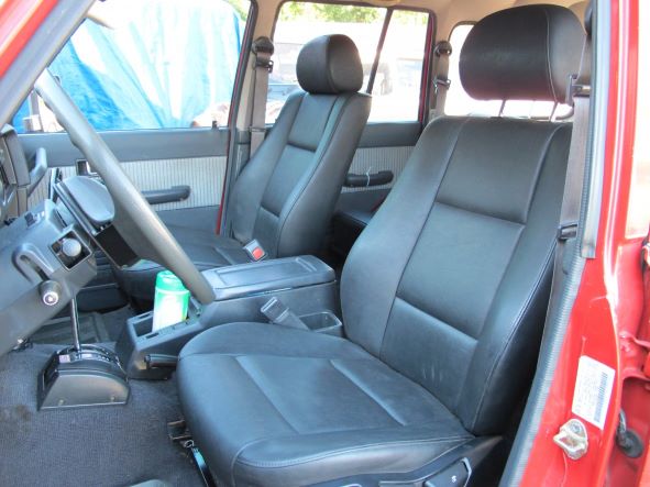 60/62 04/86+ BMW Seat Brackets image 3