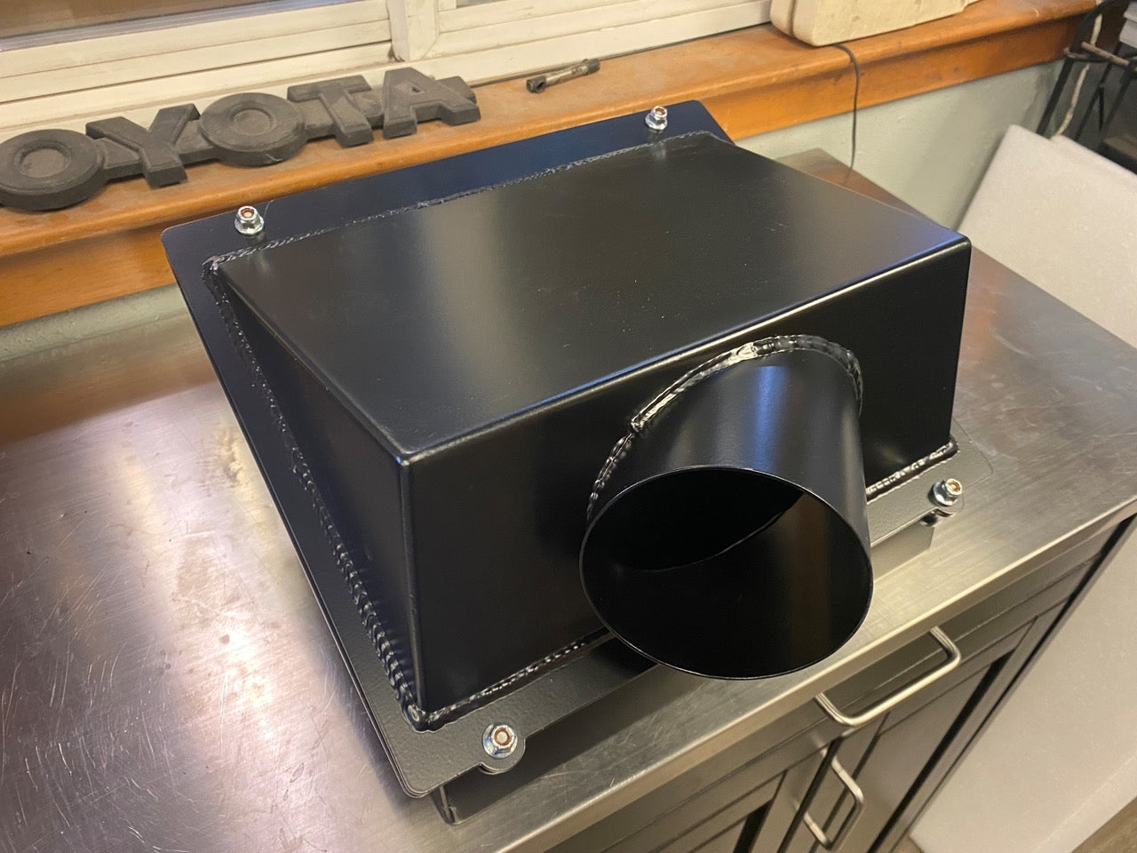 LS/LT Air Box image 3
