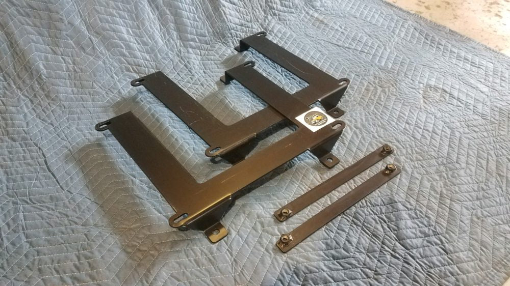 FJ60 up to 1986 BMW seat bracket image 6