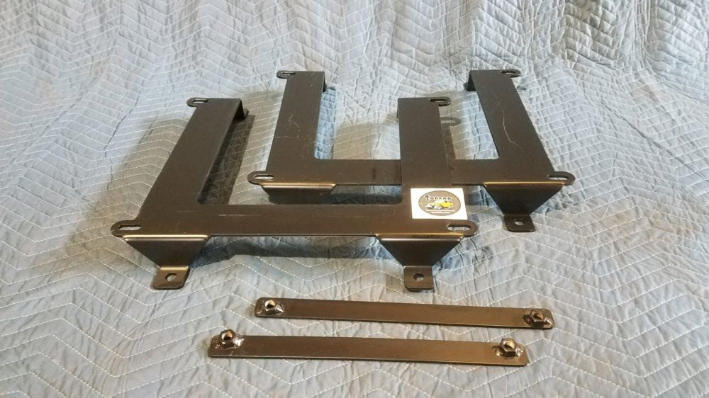 FJ60 up to 1986 BMW seat bracket image 5